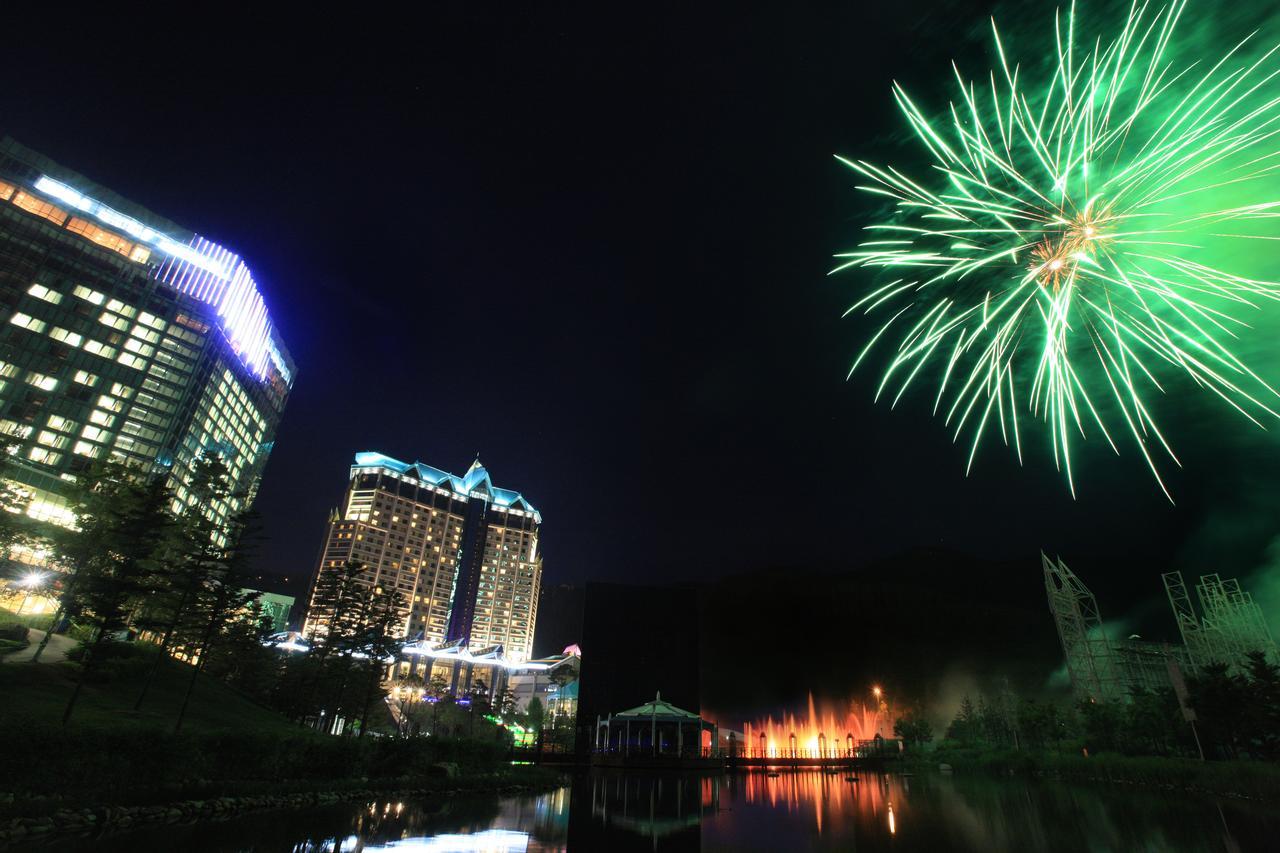 High1 Grand Hotel Convention Tower Jeongseon Exterior photo